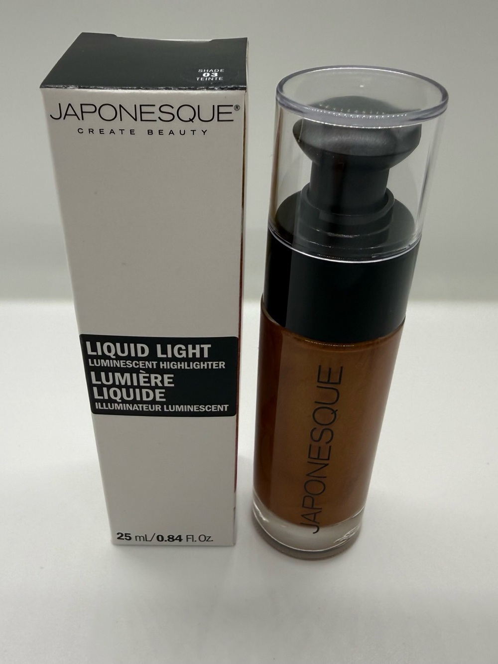 Japonesque Liquid Light Luminescent Highlighter - Shade 03, NIB